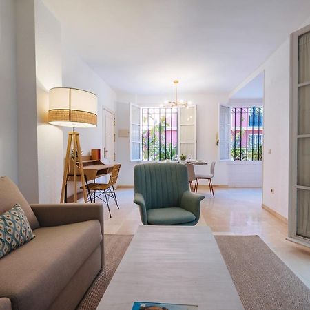 Lirio Suite Apartment - Private Parking Included Seville Ngoại thất bức ảnh