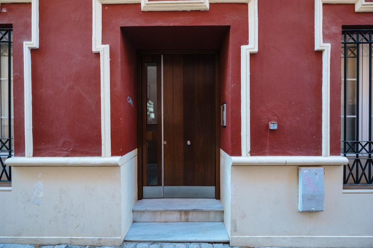 Lirio Suite Apartment - Private Parking Included Seville Ngoại thất bức ảnh