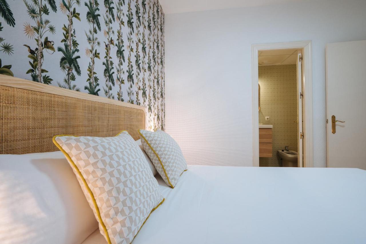 Lirio Suite Apartment - Private Parking Included Seville Ngoại thất bức ảnh